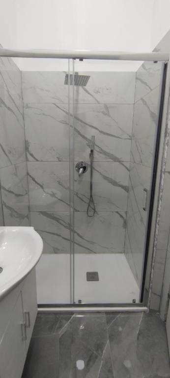 Domus Luigi Leone 2 Bed & Breakfast Naples Exterior photo
